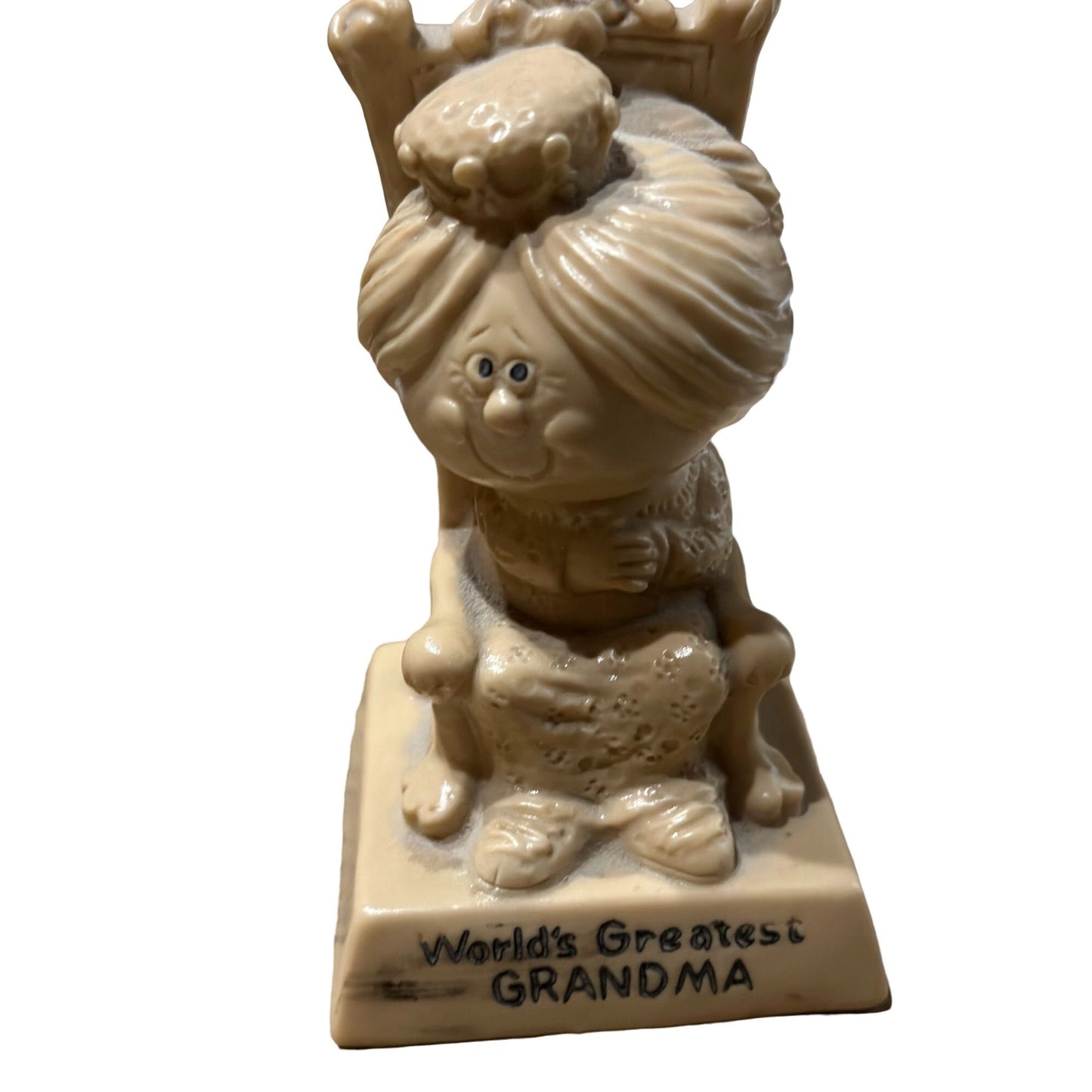 Vintage R & W Berries 1970 Worlds Greatest Grandma Queen Throne Resin Figurine