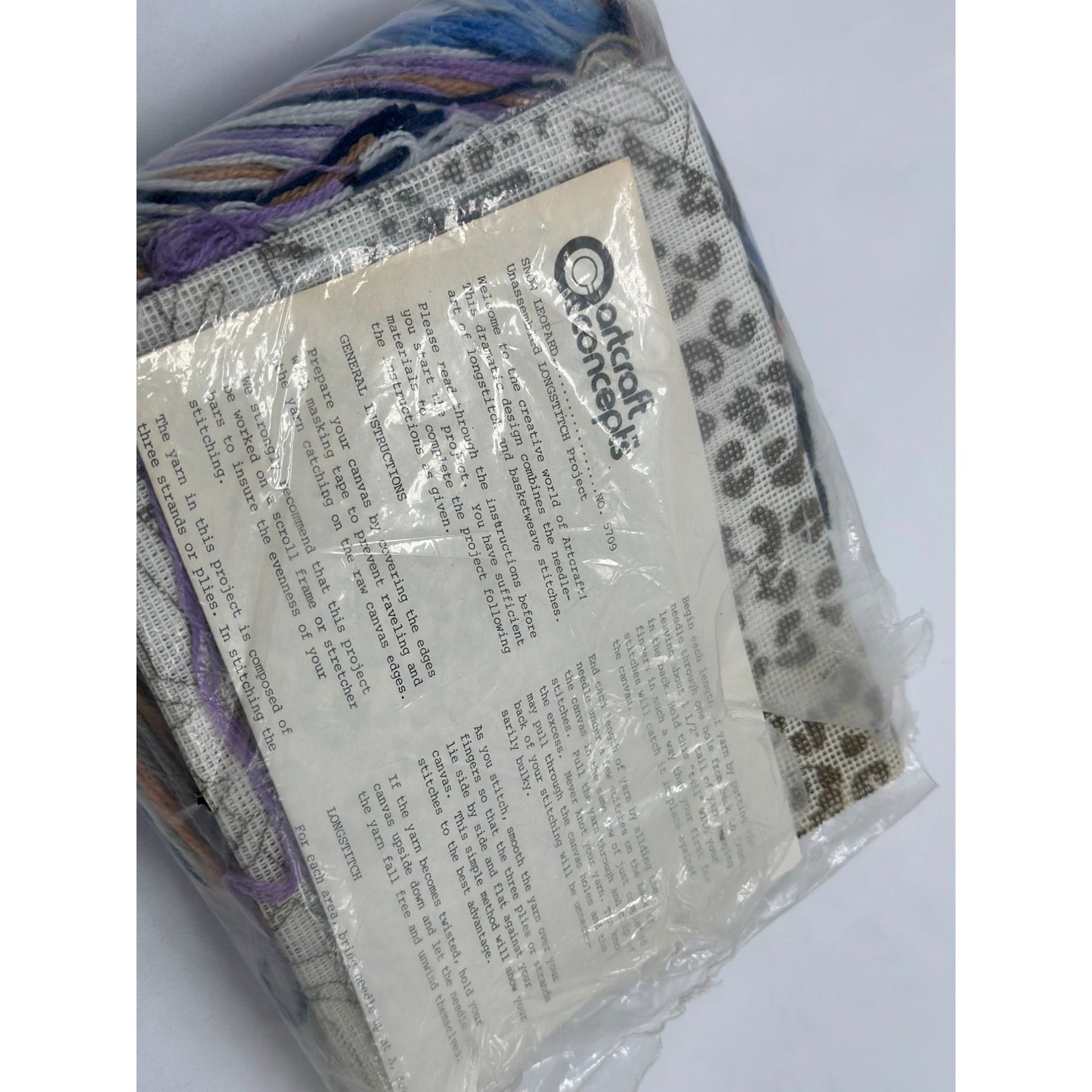 Artcraft Concepts Snow Leopard No. 5709 Unassembled Longstitch Project New NOS