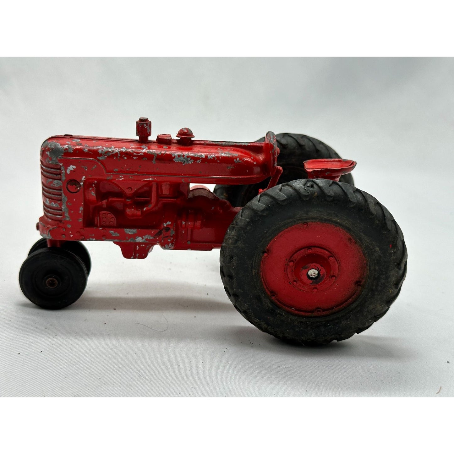 Vintage Diecast TRACTOR Made In USA Farmhouse FARM TOY RUBBER Tires Collectible