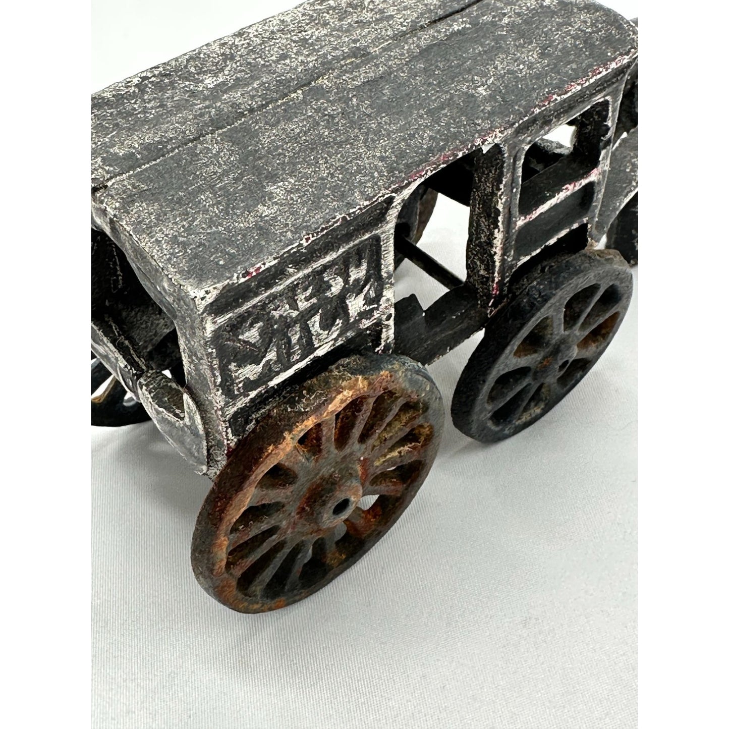 Vintage Cast Iron Metal Horse Drawn Carriage Wagon Buggy Collectible Rare