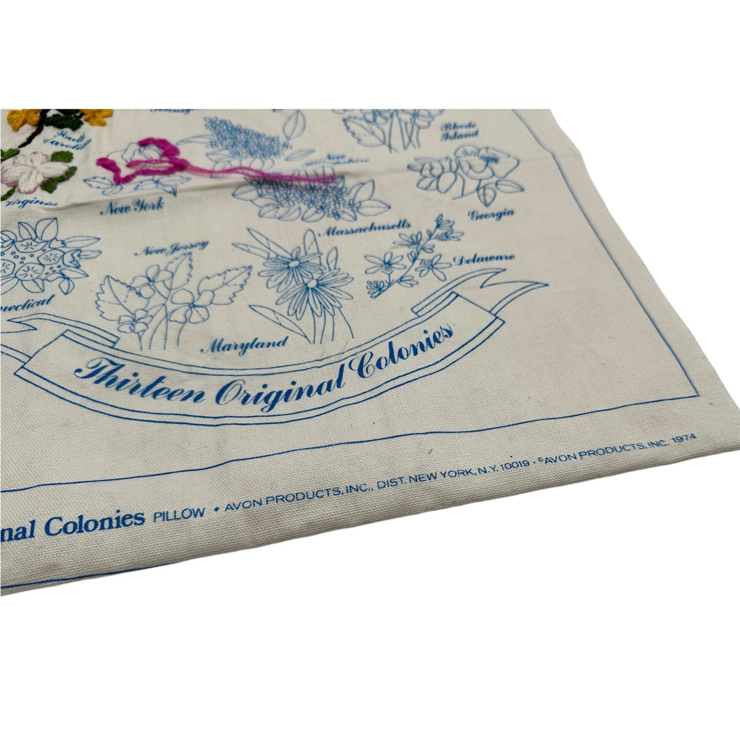 Avon Creative Needlecraft Thirteen Original Colonies Crewel Embroidery Kit