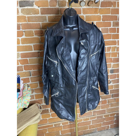 Vintage Black Leather Zippered Biker Jacket Multiple Pockets Size Large