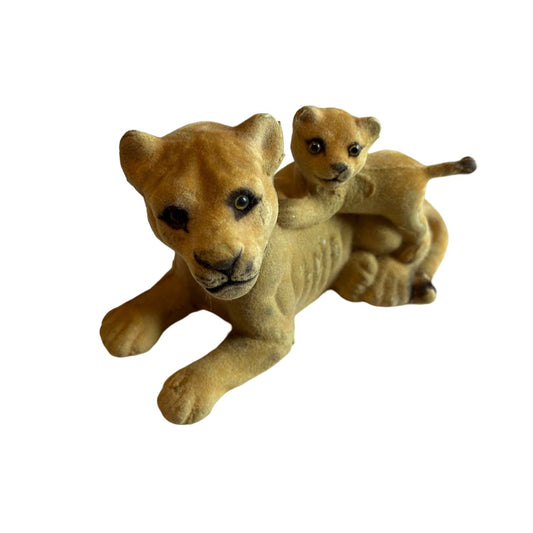 Vintage Flocked Lioness Figurine Cub Adorable Lepo Collectible Hong Kong