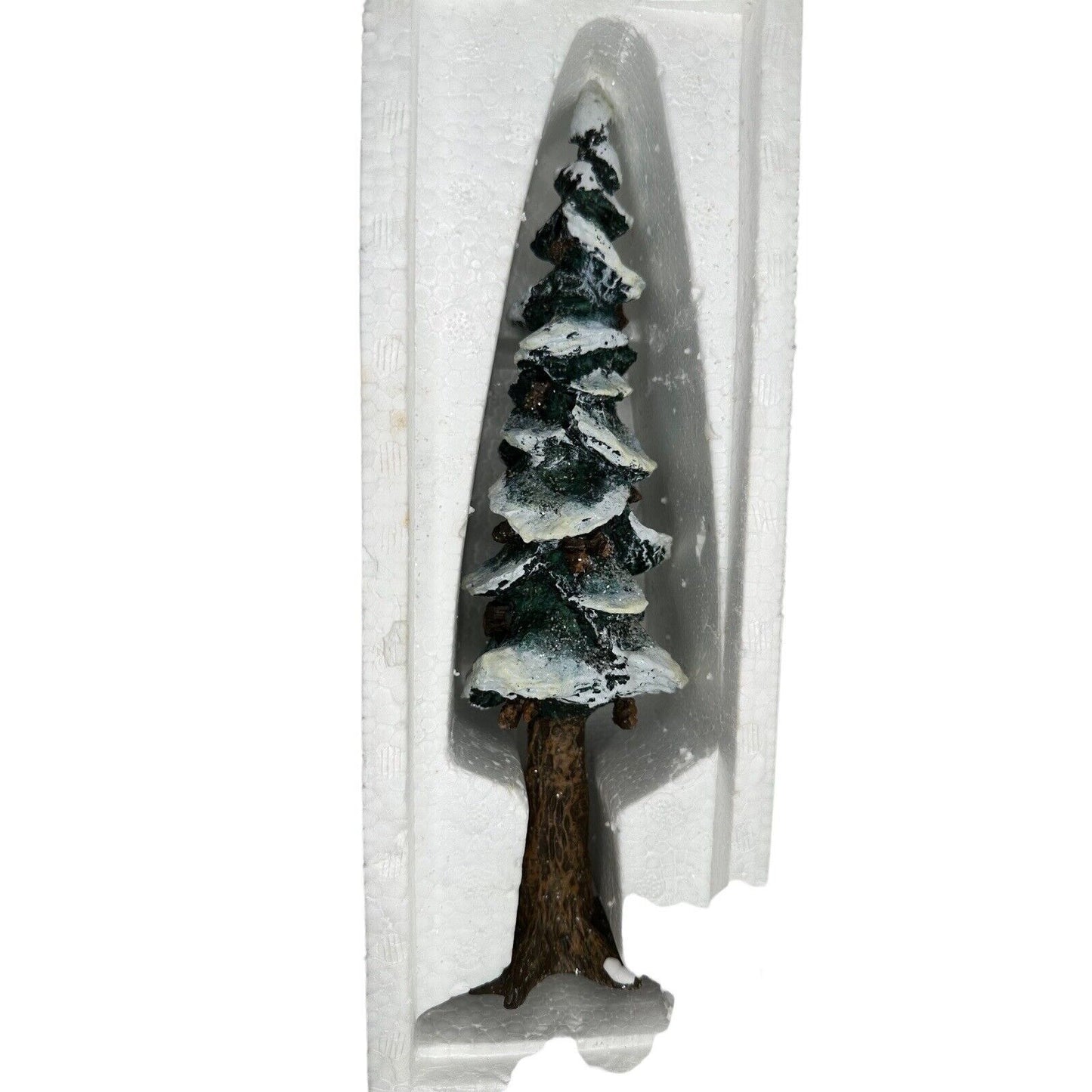 Department 56 Village Pole Pine Tree 10.5" Porcelain #5529-8 GUC 1995