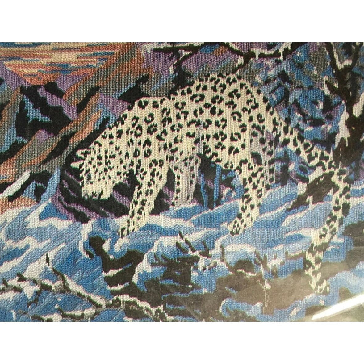 Artcraft Concepts Snow Leopard No. 5709 Unassembled Longstitch Project New NOS