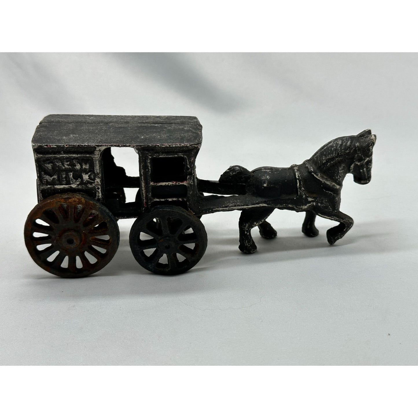 Vintage Cast Iron Metal Horse Drawn Carriage Wagon Buggy Collectible Rare